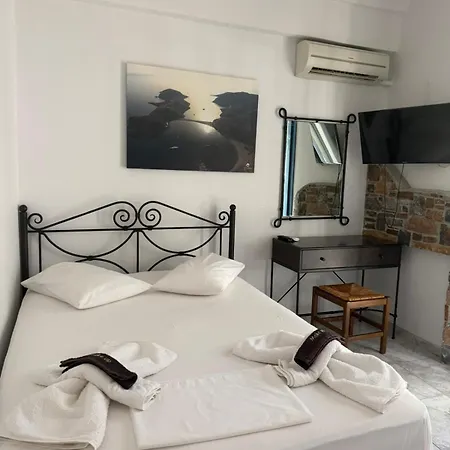 Apartment Foinikas *