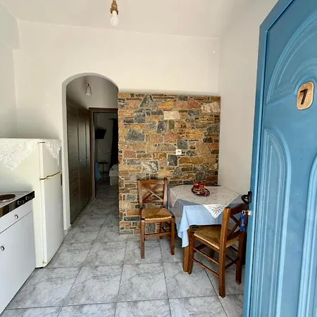 Foinikas Apartment